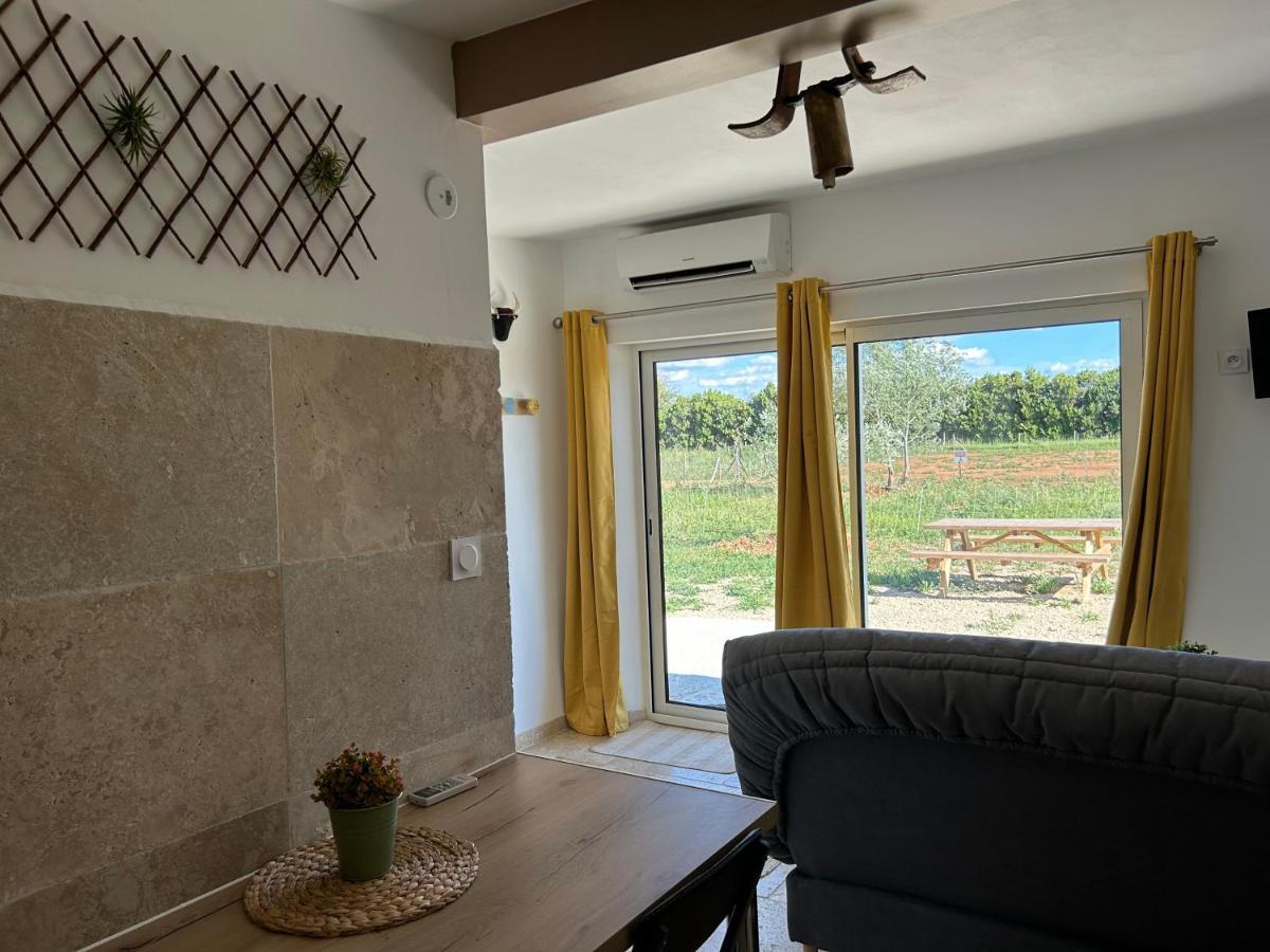 Studio A La Ferme Villa Arlés Exterior foto