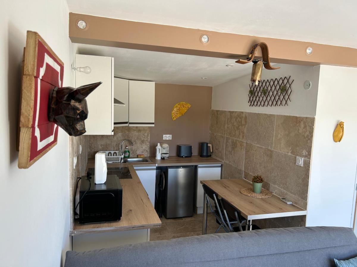 Studio A La Ferme Villa Arlés Exterior foto